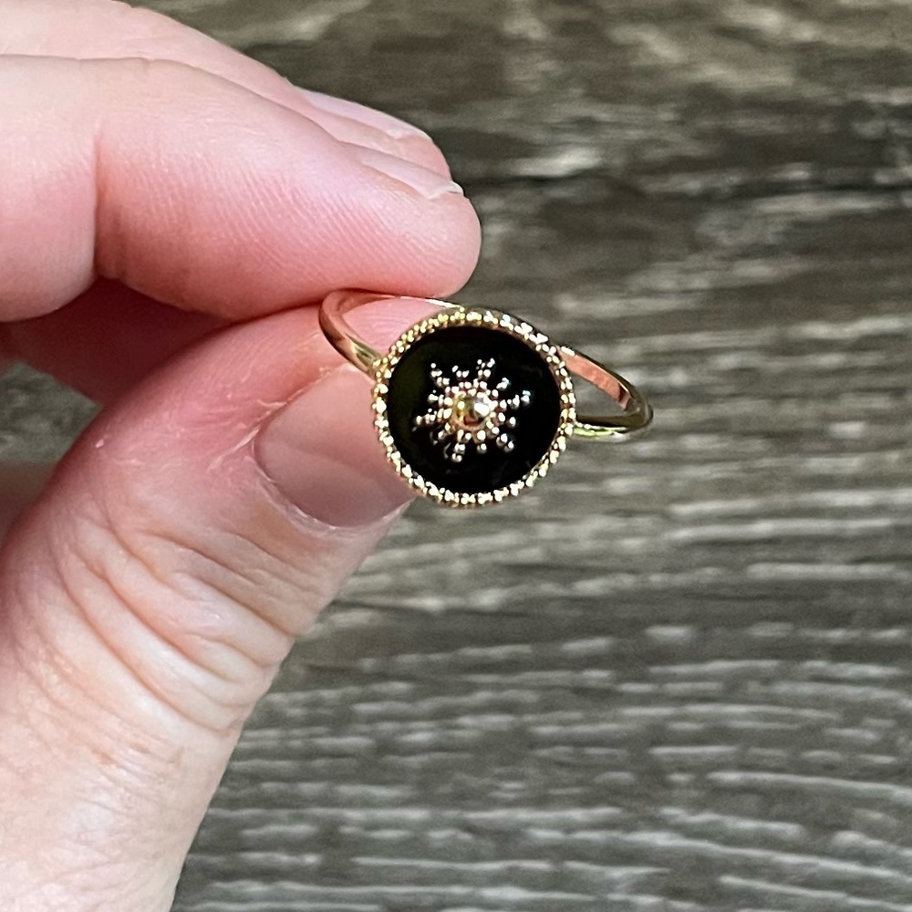 Black Enamel and Gold Sun Ring Size 9-1/4 (FR 60) Brand new, never worn.